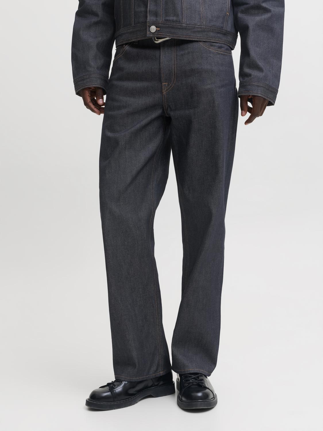 model_shot-front